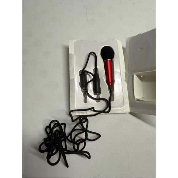 Vivitar Mini Microphone Connect to Smartphone (Android or IOS)or Karaoke - Picture 2 of 6